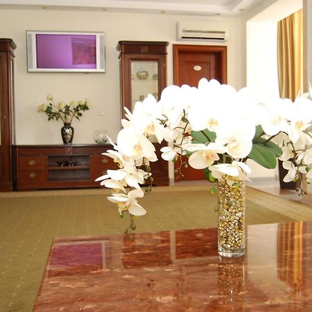 Platinum Hotel Chisinau Luaran gambar