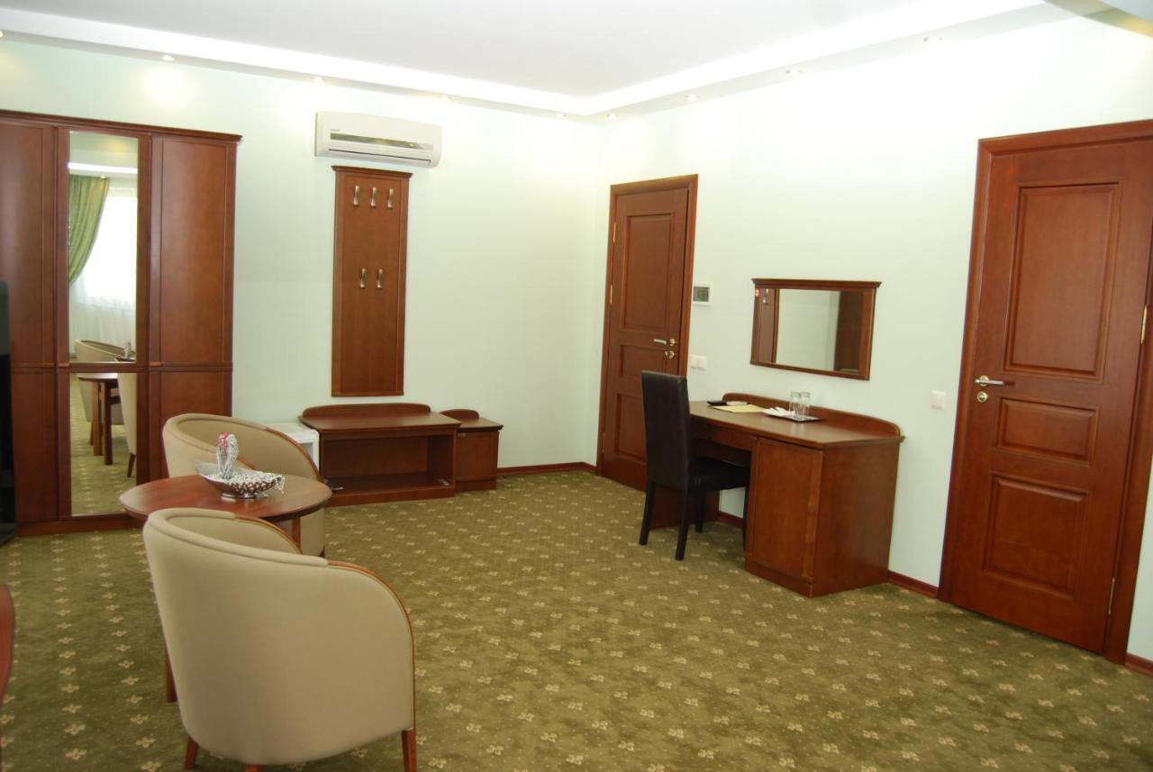 Platinum Hotel Chisinau Luaran gambar