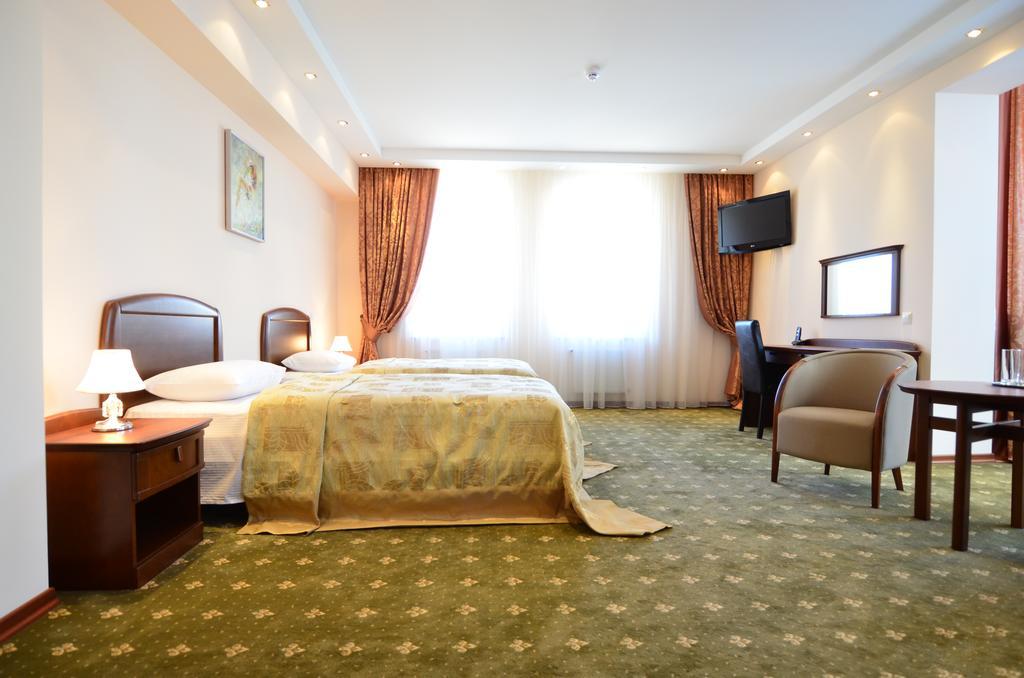 Platinum Hotel Chisinau Luaran gambar