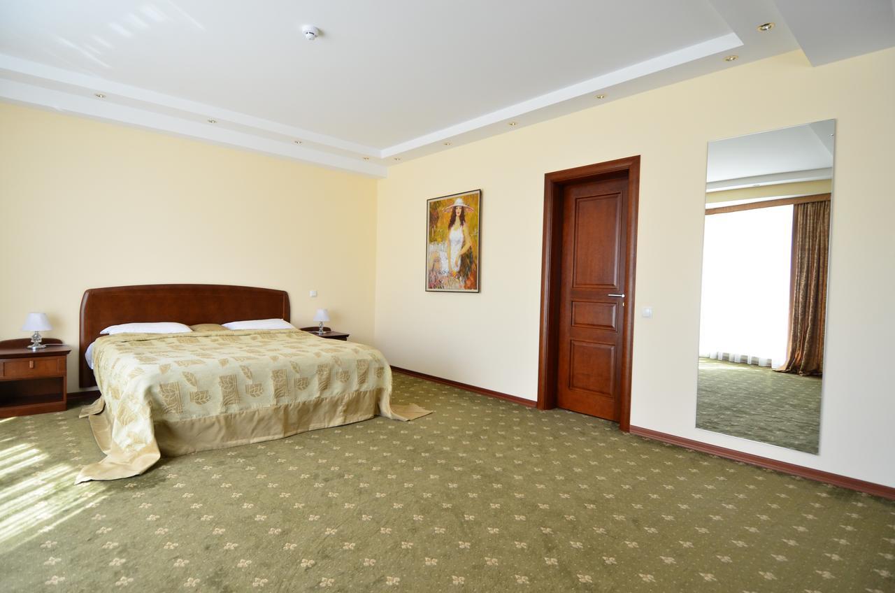 Platinum Hotel Chisinau Luaran gambar
