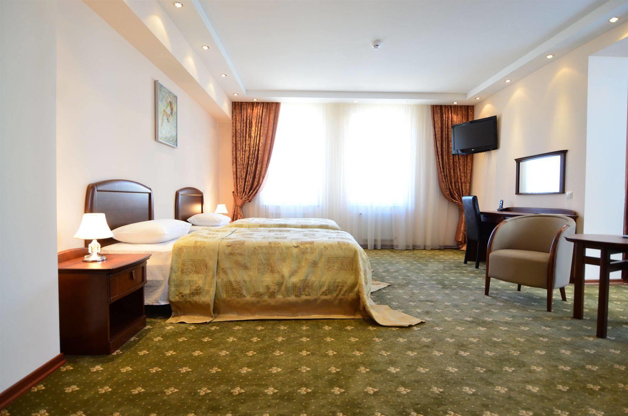 Platinum Hotel Chisinau Luaran gambar