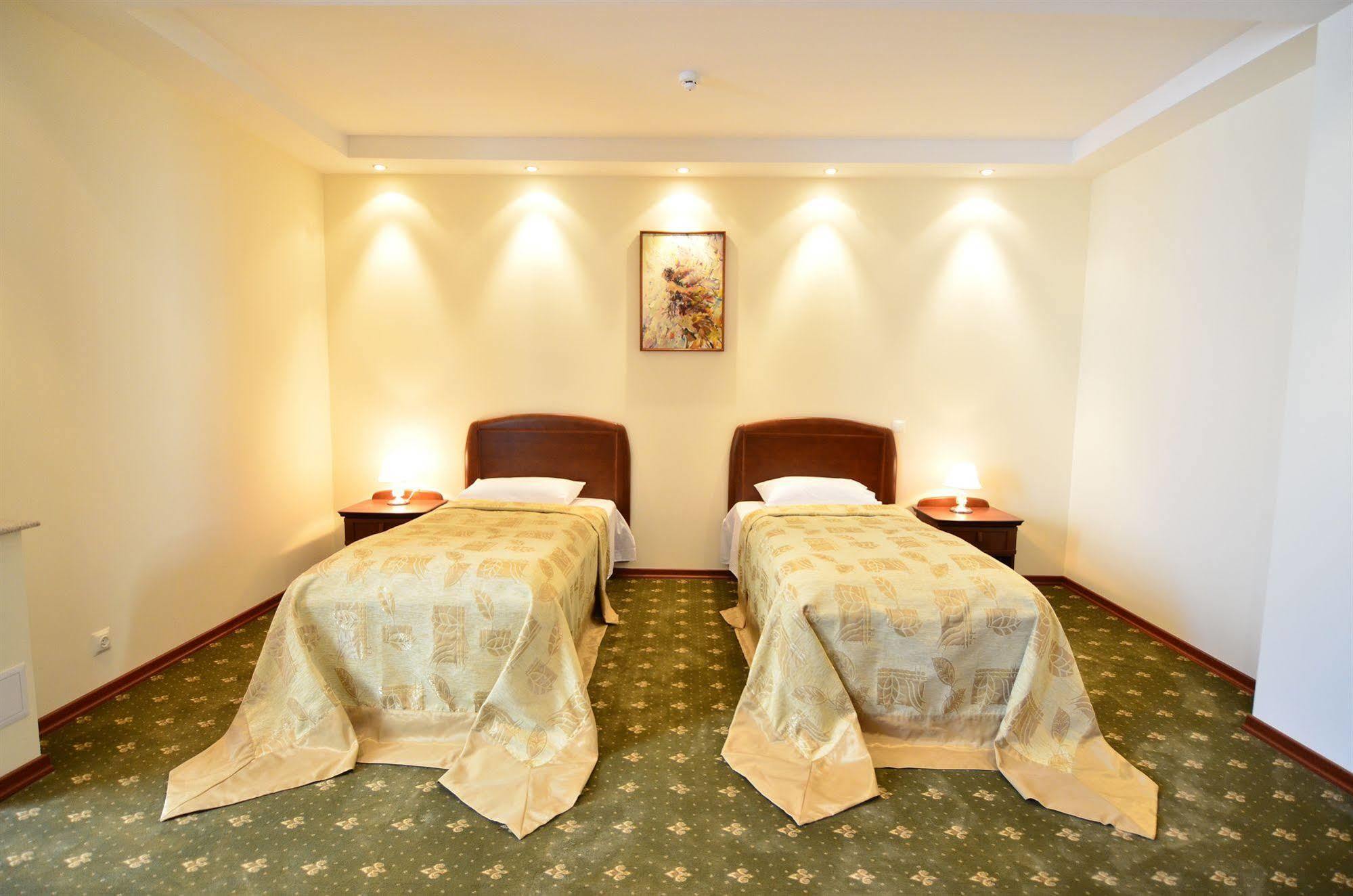 Platinum Hotel Chisinau Luaran gambar